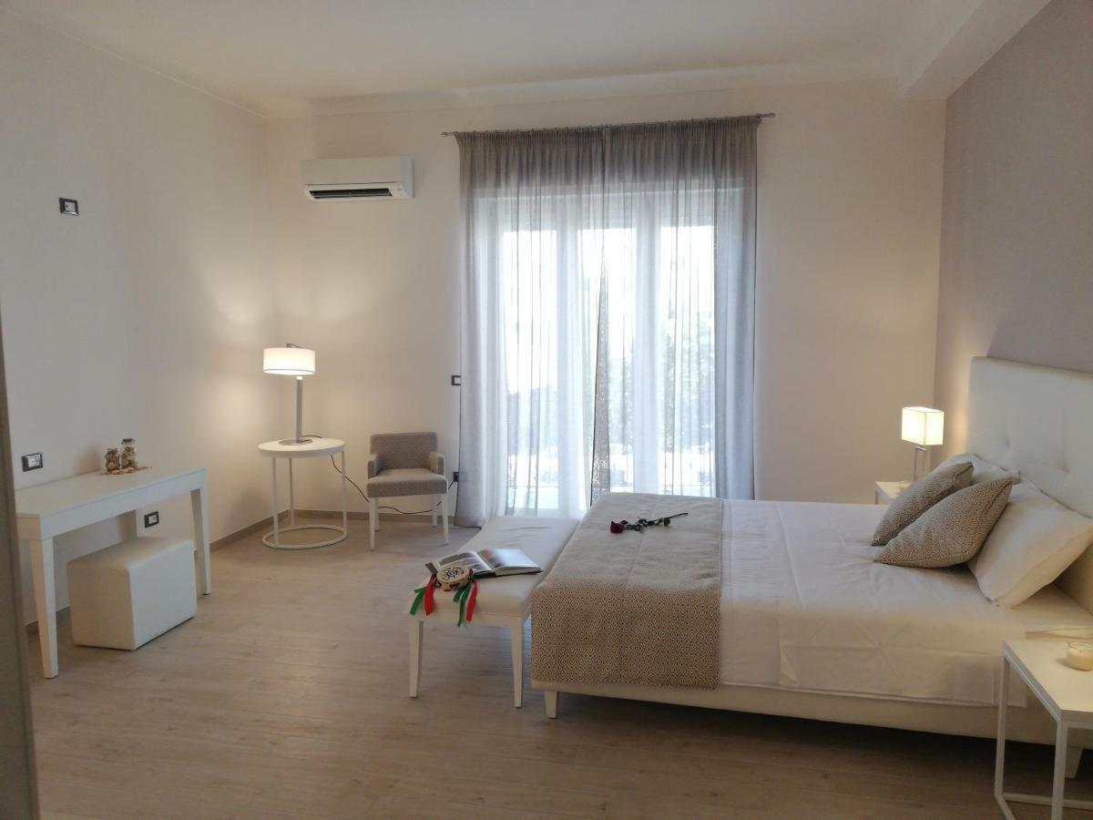 Corigliano dʼOtranto Kaloneiro Guest House מראה חיצוני תמונה