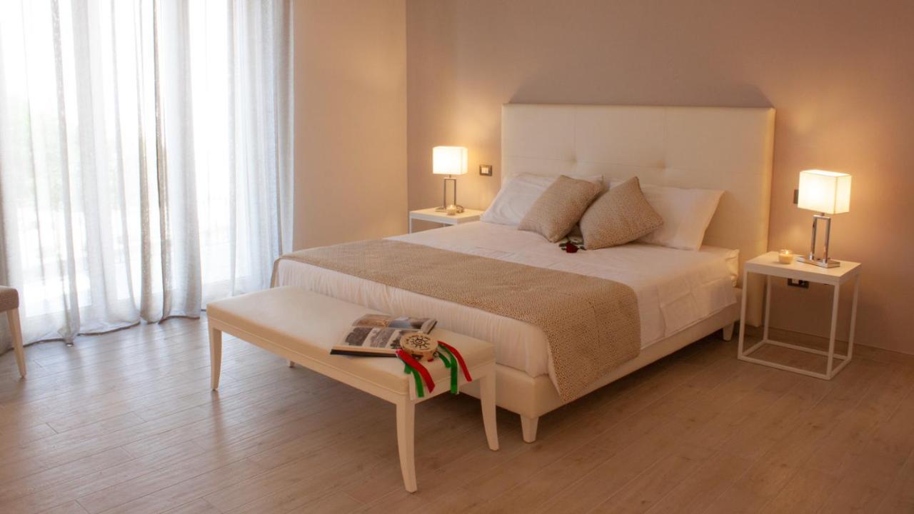 Corigliano dʼOtranto Kaloneiro Guest House מראה חיצוני תמונה